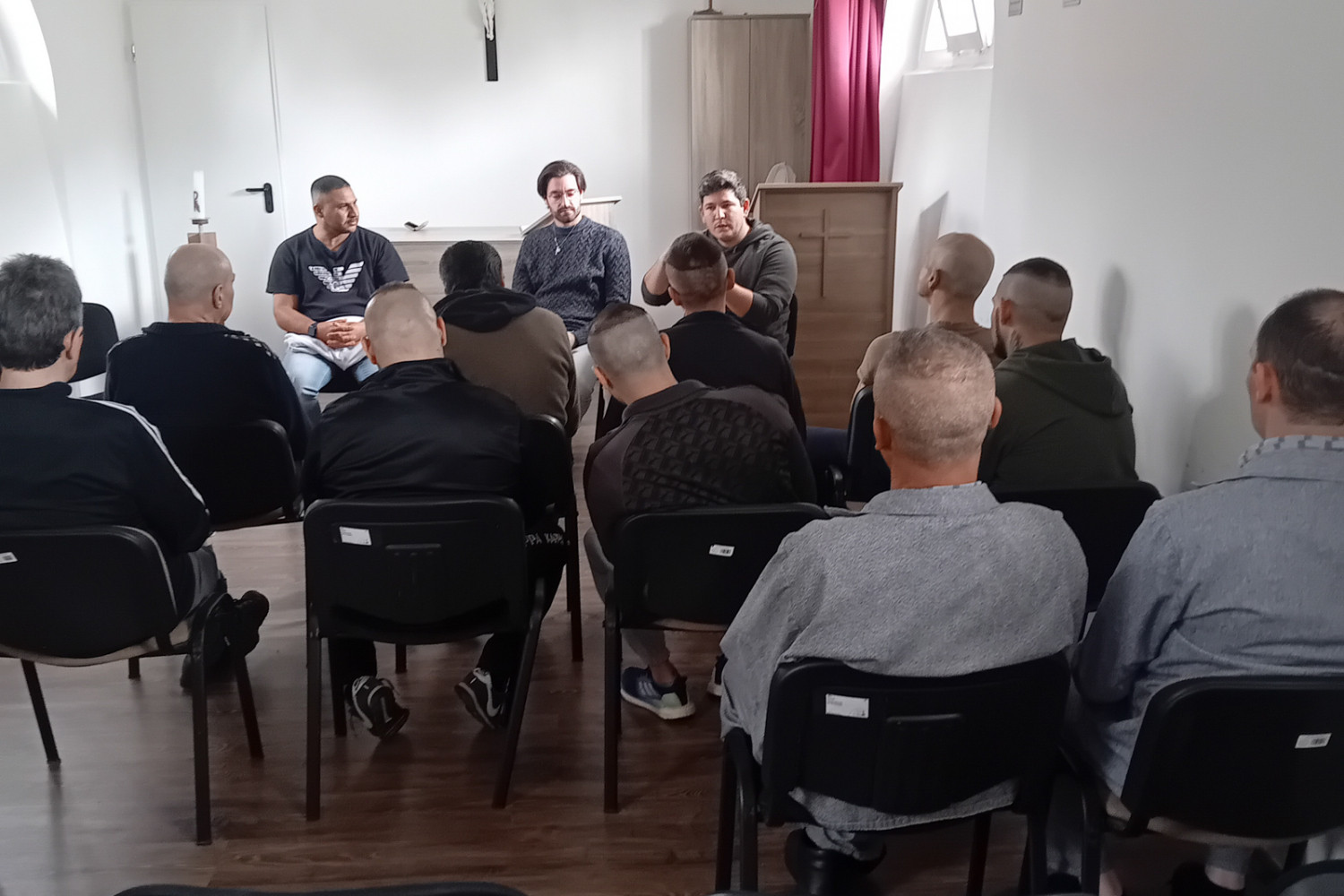 Pünkösdre készülnek a kaposvári börtönben